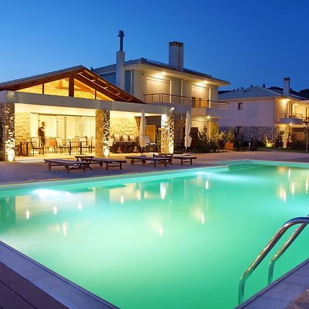Cavos Fokidos Aparthotel Chiliadou  Bagian luar foto