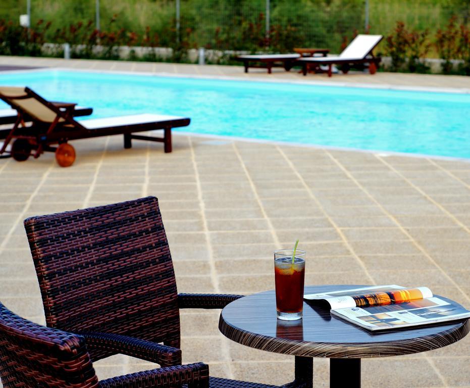 Cavos Fokidos Aparthotel Chiliadou  Bagian luar foto