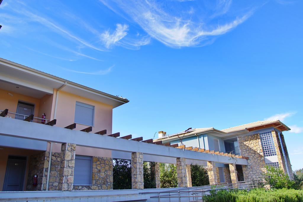Cavos Fokidos Aparthotel Chiliadou  Bagian luar foto