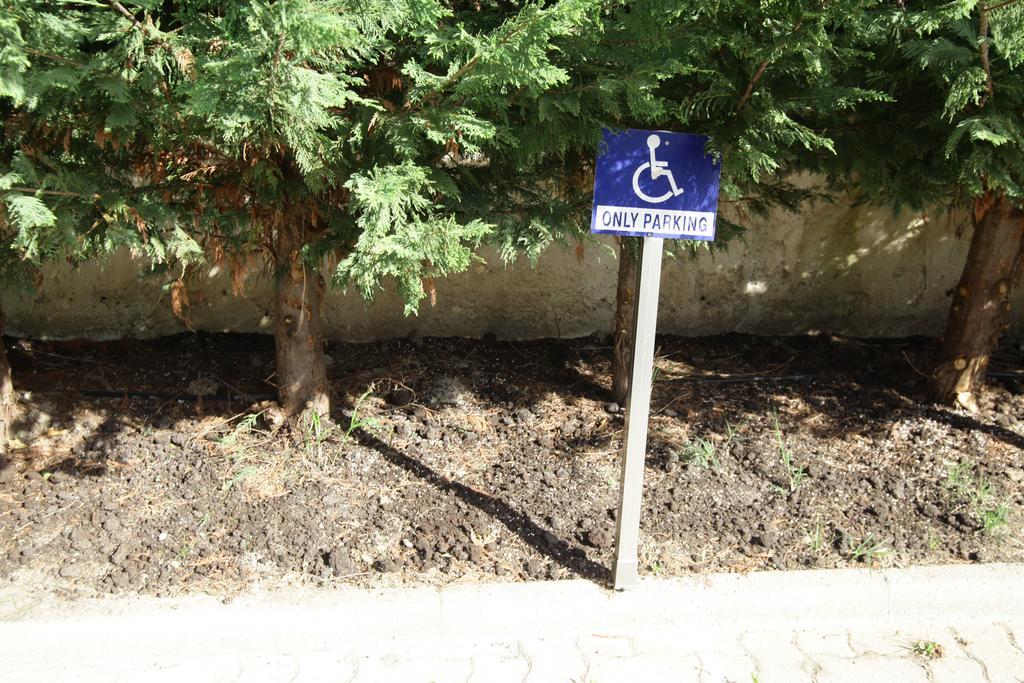 Cavos Fokidos Aparthotel Chiliadou  Bagian luar foto